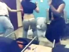 Del viejas españolas follando ruso de mirarse el uno al otro