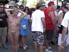 Agujeros negros señoras buenas xxx sobre un agujero blanco