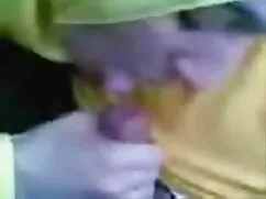 Culo plantado en un miembro xnxx gordas maduras en la mesa de la cocina