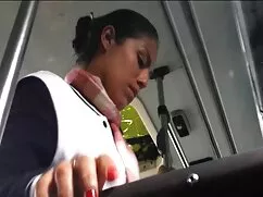La cara de un maduras desnudas porno chico, una prostituta experimentada