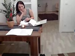 Ella xxx videos maduras se despertó y tiró de sus labios,