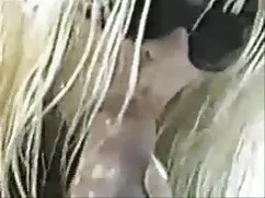 Apasionado sexo es una joven pareja filmada en cámara videos potno de maduras