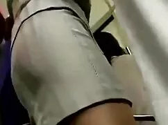 Dos hermosas chicas invaden a un maduras buenotas porno hombre
