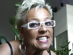 En casa porno mexicano maduras Chuletack con la bufanda, pelo negro