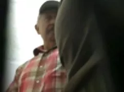 Joven rubia teniendo sexo maduras mexicanas mamando con ella.