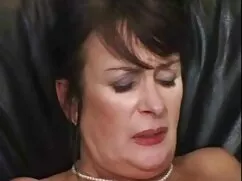 Masaje tiene un montón videos porno hd maduras de diversión
